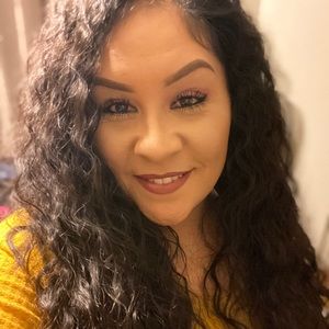 Meet your Posher, Celia